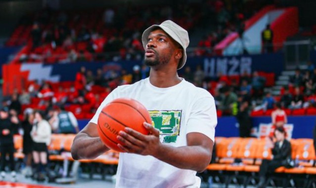 开云体育官方网-7年NBA生涯被裁7次，空有满格天赋，却始终无法立足！或重返CBA