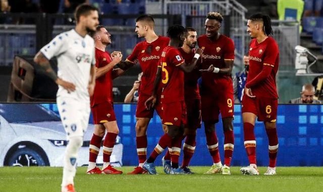 开云体育网页版入口-穆帅42场主场不败获底气 罗马止跌叫板斯帕莱蒂