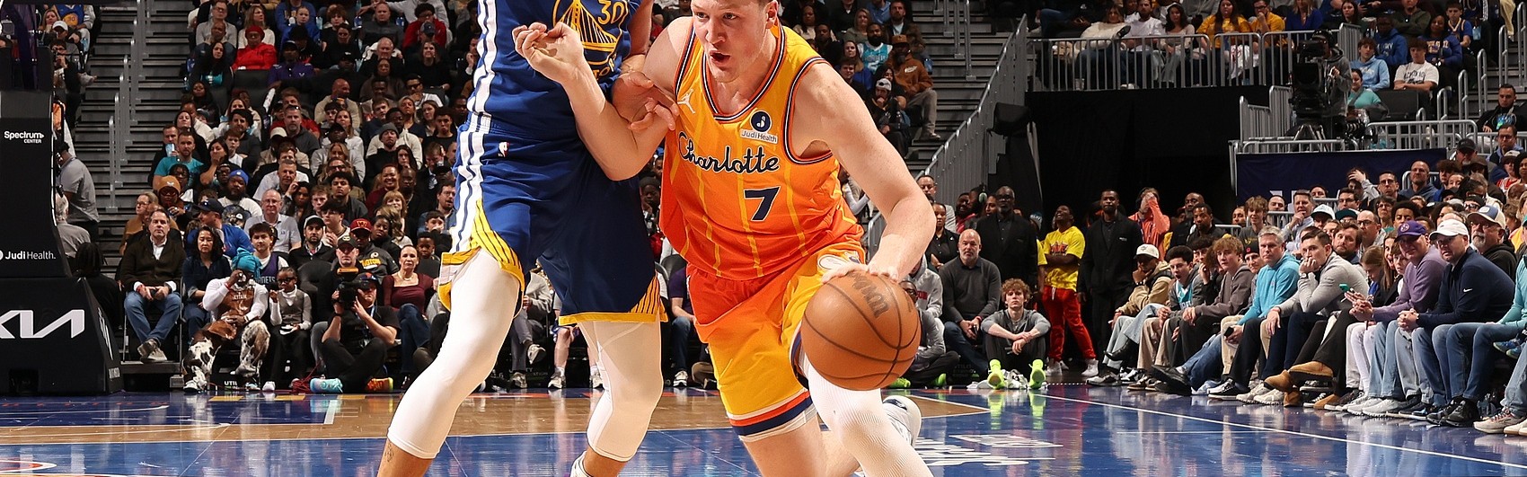 开云体育官方网址-Windhorst：比起水花兄弟中的克莱 克尼佩尔更像库里