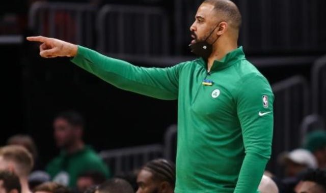 开云体育官方网址-史蒂文斯发布会哽咽 社媒离谱猜测伤害职工名誉